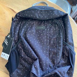 Dakin Garden 20L Backpack  Kiki